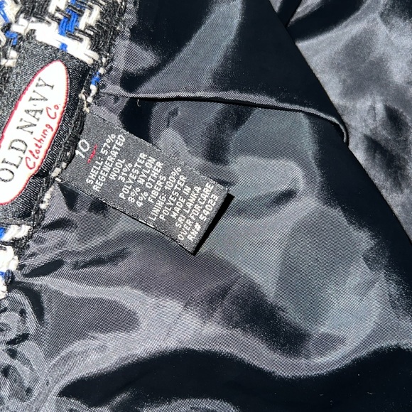 SOLD 🎄🎅🏾 - Picture 8 of 9